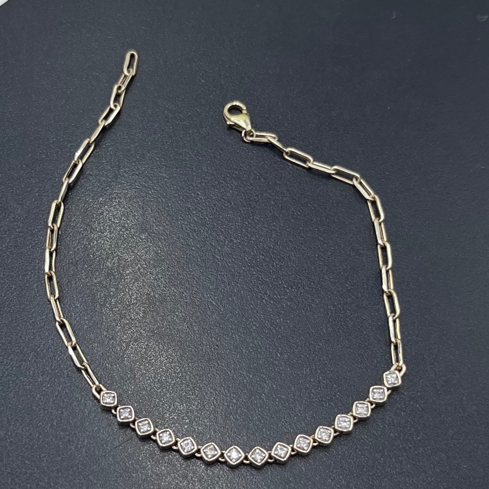 HDS Helzberg Diamond 10k Yellow Gold Paperclip Station Tennis Bracelet 
2.63g